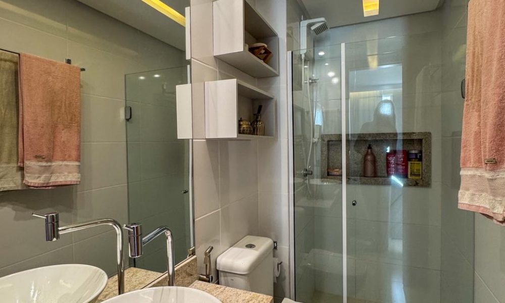 06f5d445-7335-4efd-8ab0-df2df75d90af