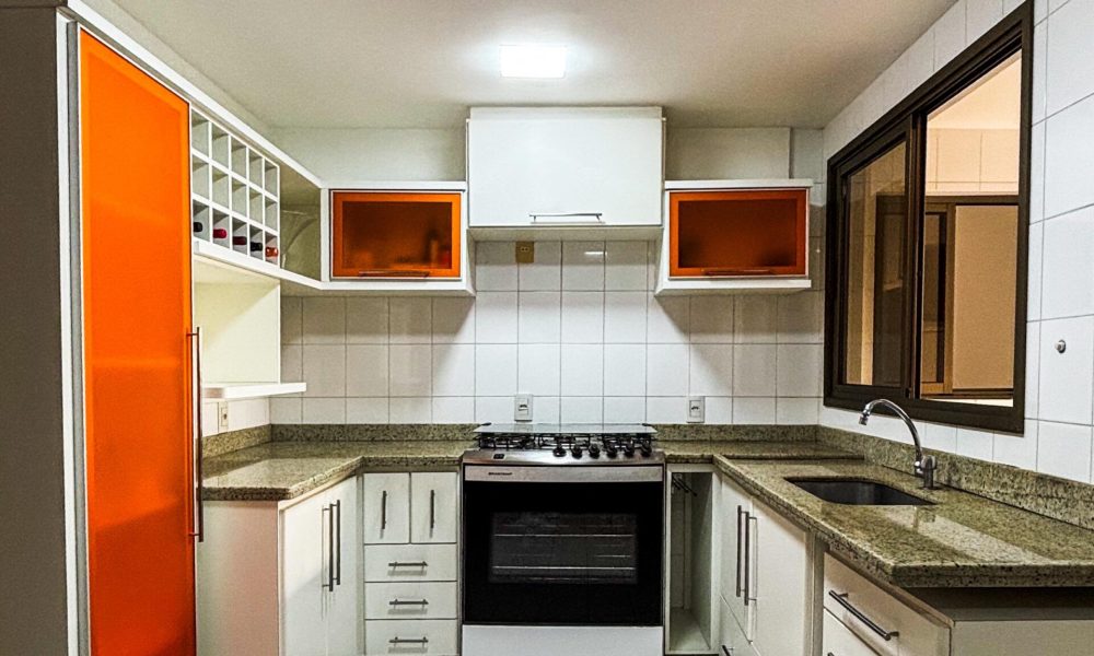 5bcf929a-7fec-4958-9ae4-5dbaa33915a7