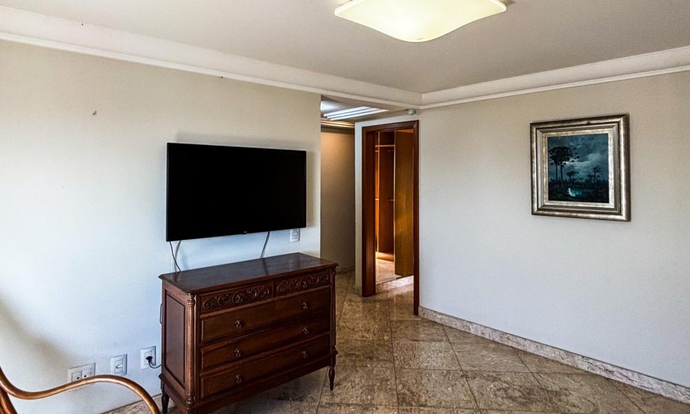 7f0e50b0-1329-418a-a0a6-dcbec172817e