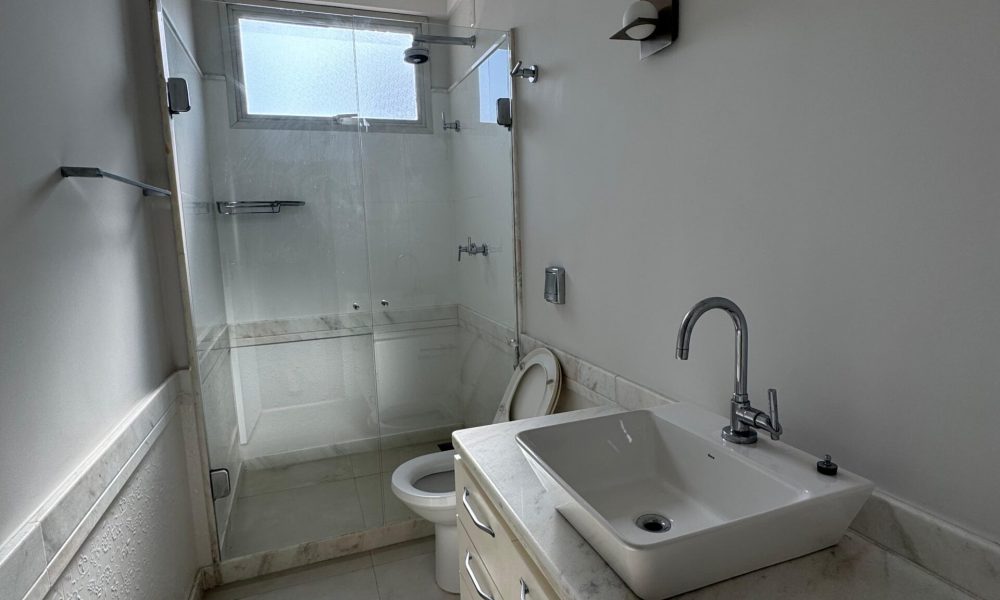 b36e9eab-ad97-44ce-8923-ff0f0d07302a