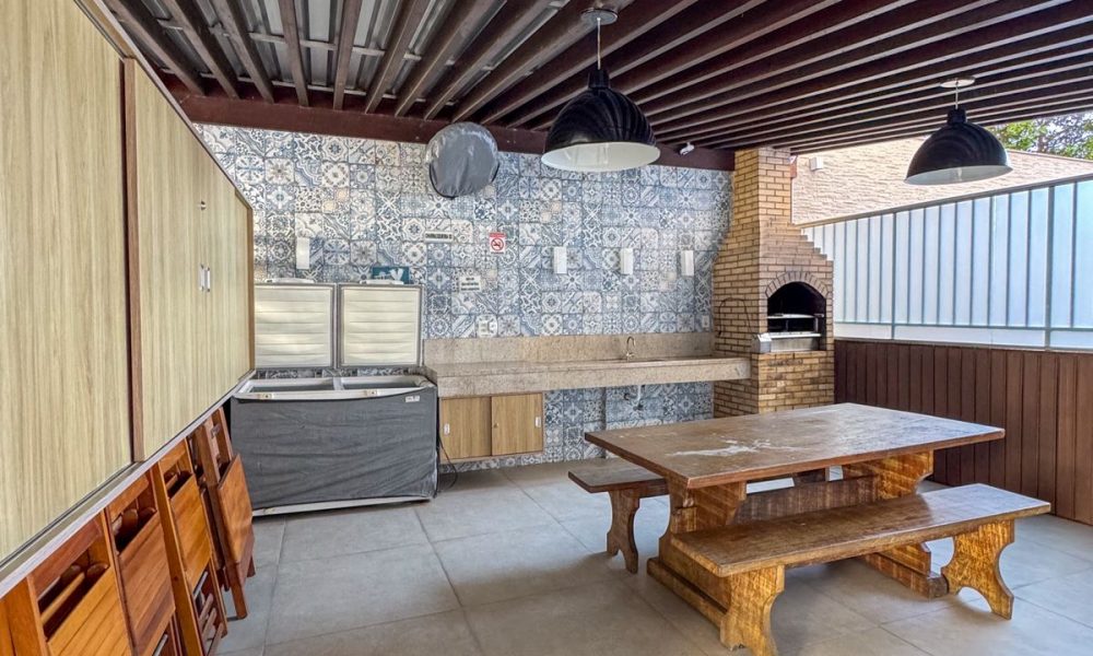 e1489550-3ca3-4c75-ae92-3433c2812efc