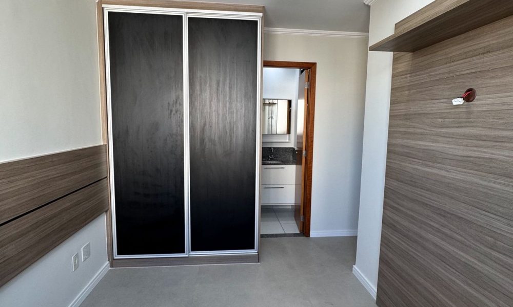 e8c98928-52ac-4b21-a950-3087864ad320